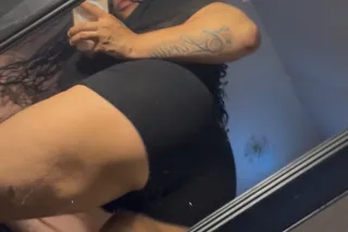 $100 qv /hhr MERRY CHRISTMAS SPECIALS QV OR HHR200 - Image 2