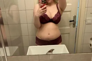 I am available now 💋 Come and have a great time with me - Image 3